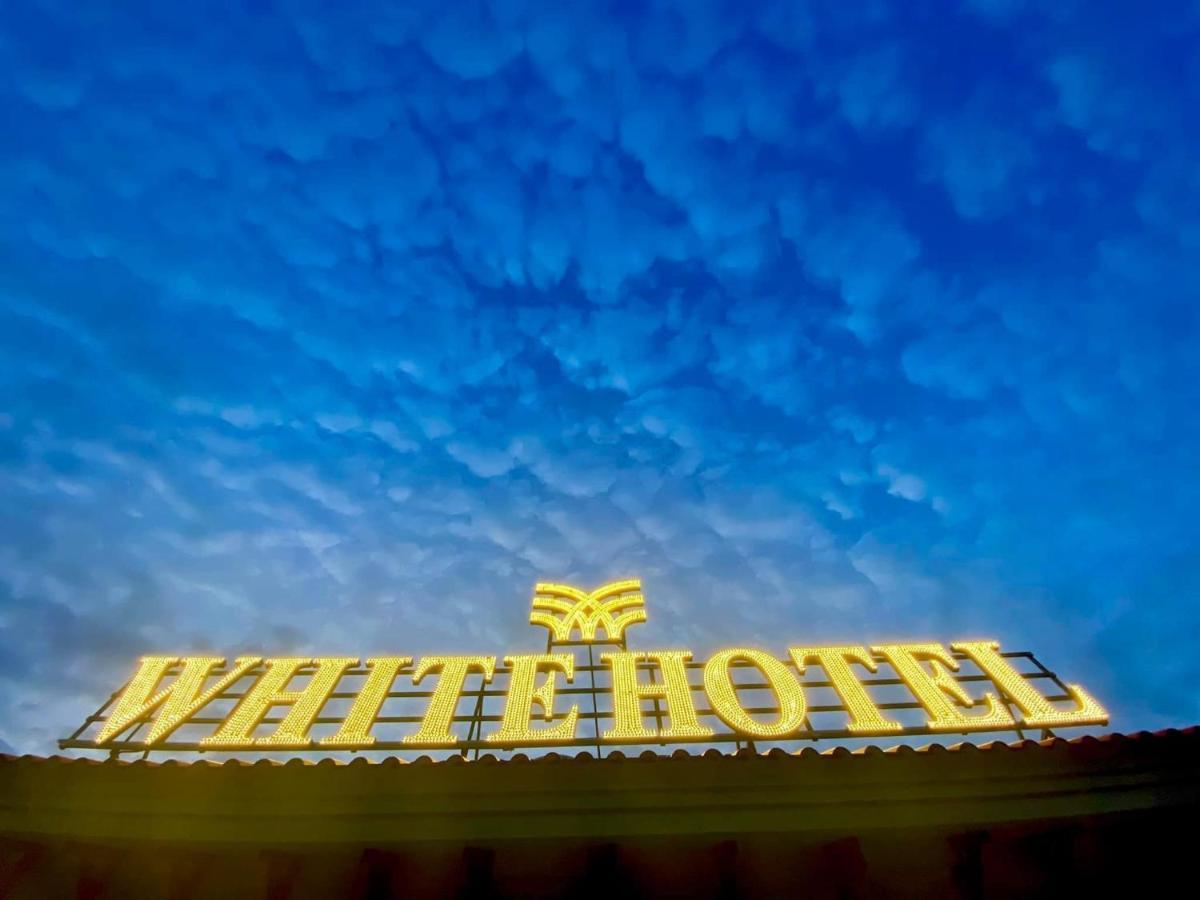 White Hotel Lang Son Bagian luar foto
