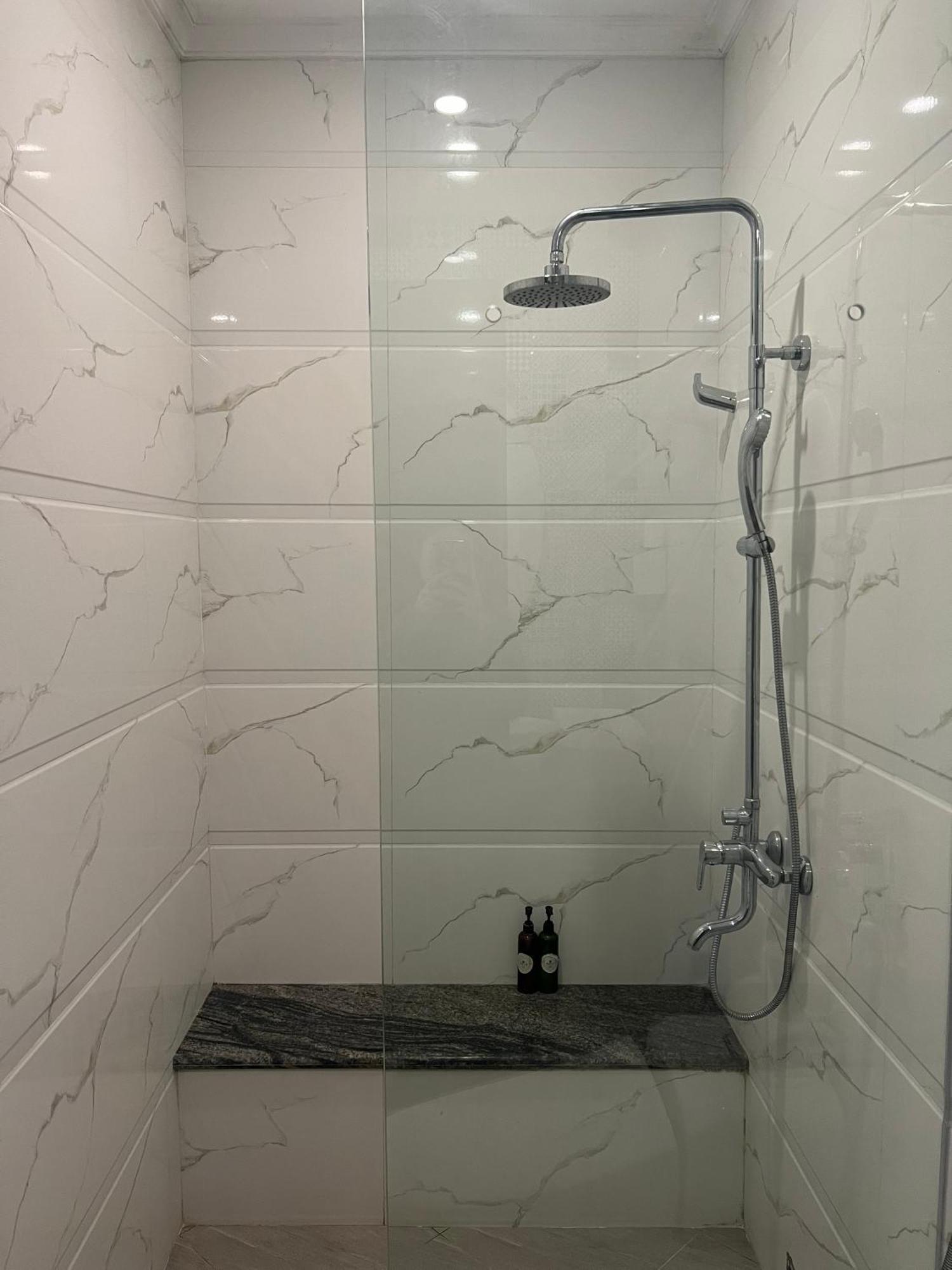 White Hotel Lang Son Bagian luar foto
